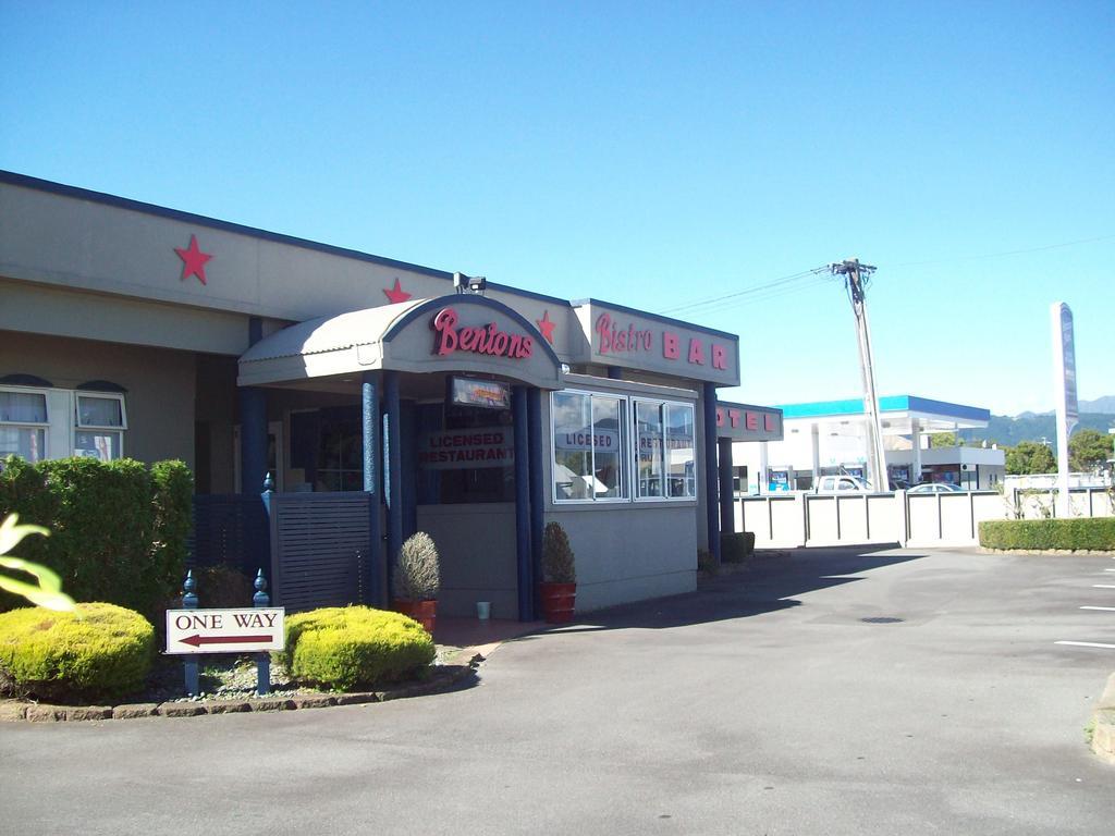 Bentons Motel Levin Exterior photo